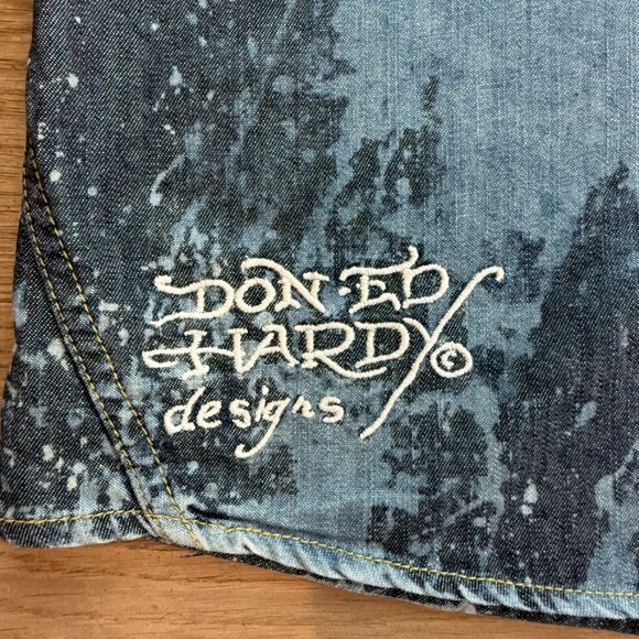 Ed Hardy Mens XXXL Acid Wash Denim Sleeveless Shirt Dead or Alive Skull Blue - Picture 11 of 11